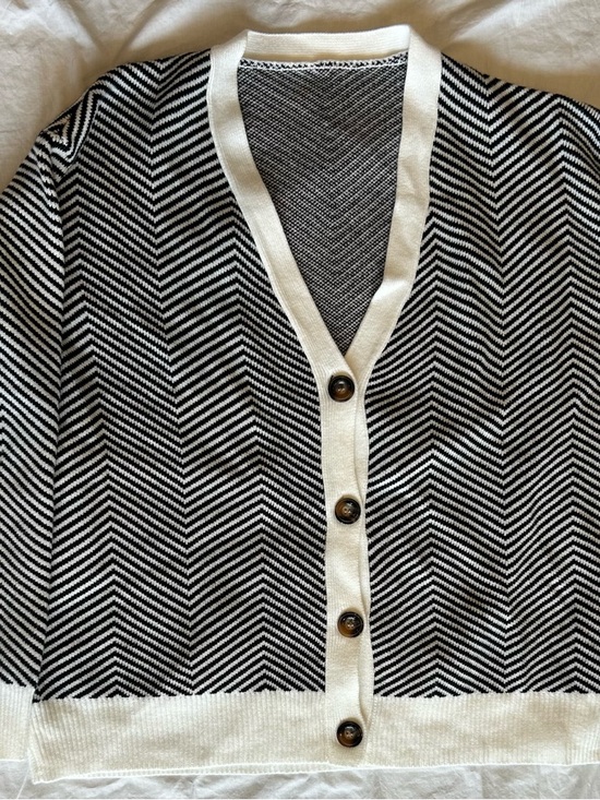 Commense Sweaters - Black & White Chevron Button-Front Women’s Cardigan